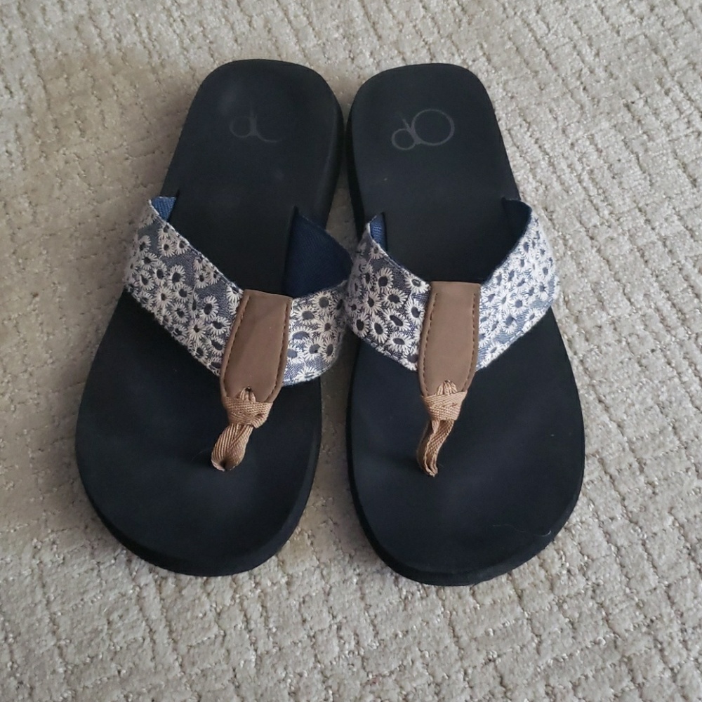 OP brand ('yellow box' style) flip flops.
